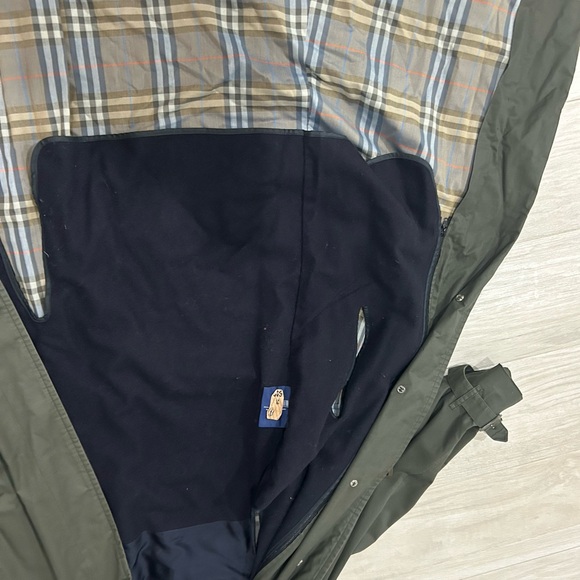 Burberry Dark Green Trench Coat - Picture 3 of 8